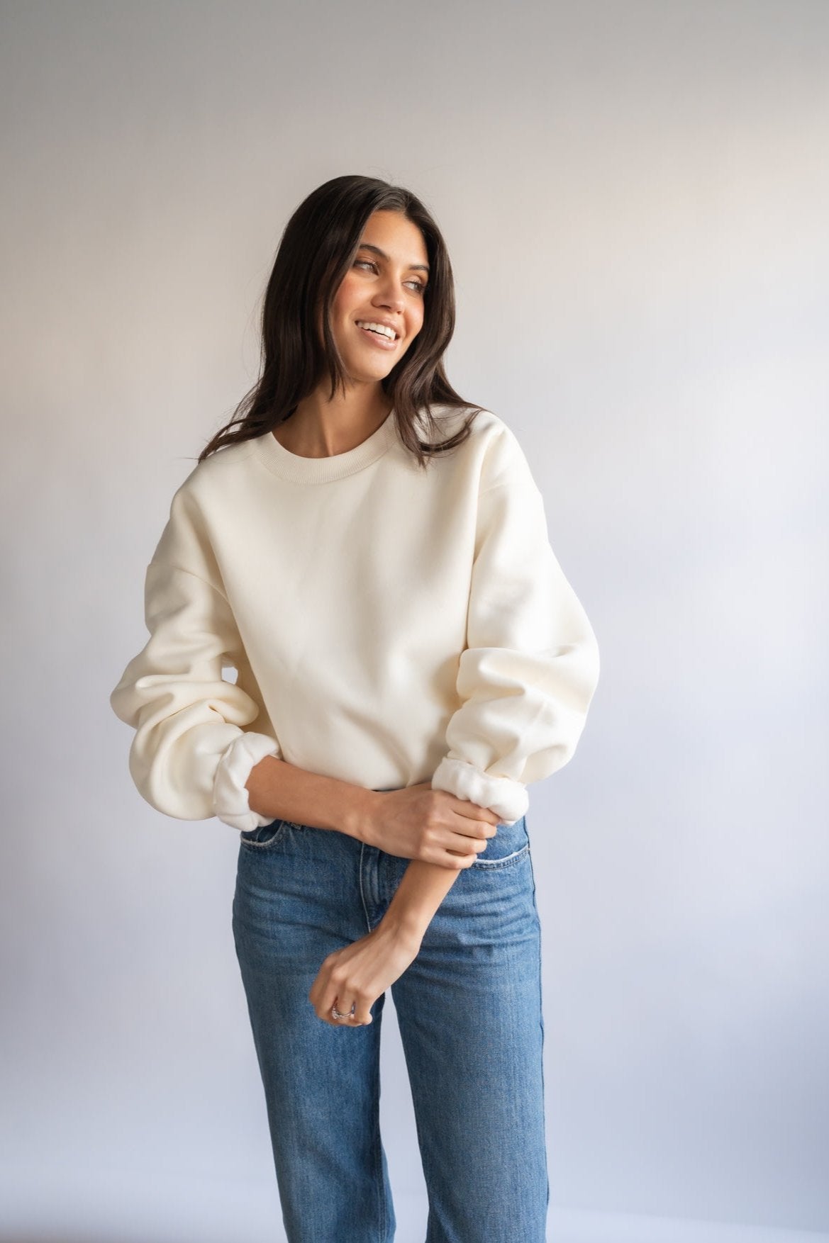 COSY CREW SWEATER IN ECRU