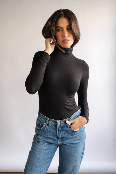 LONG SLEEVE STRETCH ROLL NECK BLACK